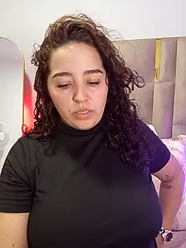 LoanaSantos online show from 11-21-25, 10:20