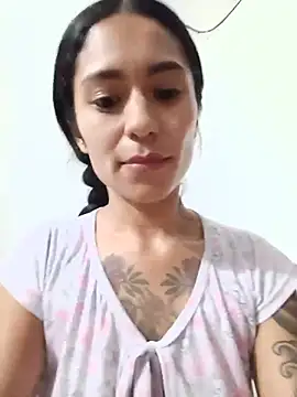 Liahdiaz  online show from 06-28-26, 05:14