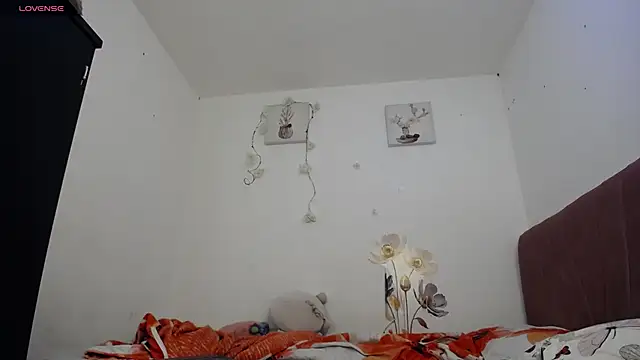 Liahdiaz  online show from 07-17-26, 03:20