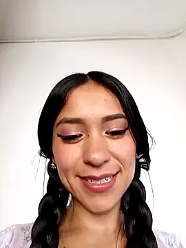 Liahdiaz  online show from 09-29-25, 03:06