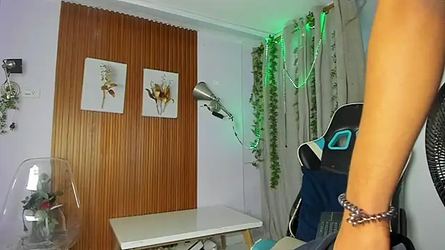 galactica  online show from 04-08-26, 11:12