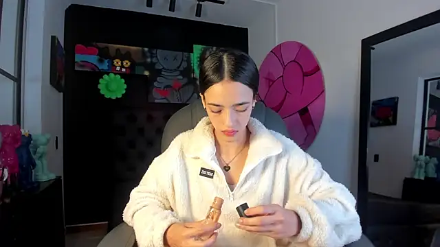 miIa bratz online show from 04-17-26, 08:22