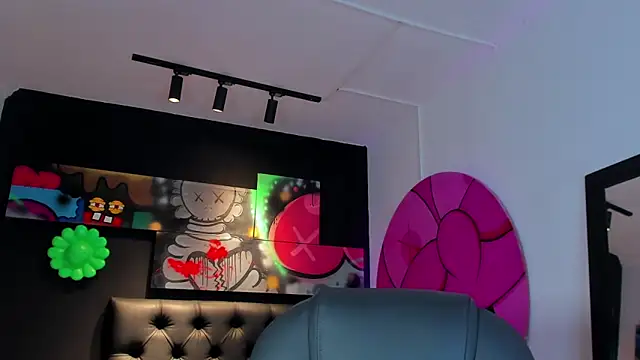 miIa bratz online show from 05-07-26, 08:56
