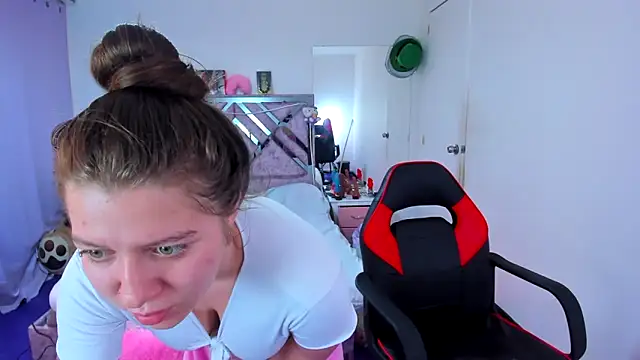 Luna Analya online show from 04-16-26, 02:40