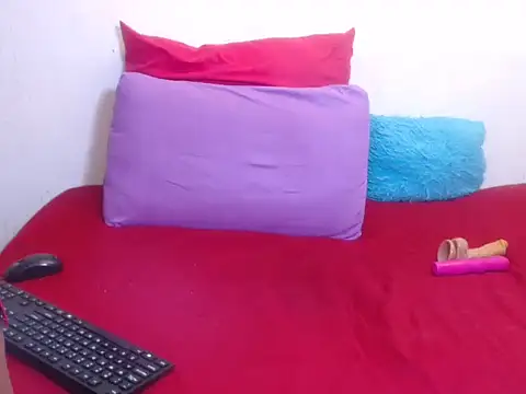 Snapshot of Blackntoxicabe6999 chatting on 09-24-25, 05:30 Blackntoxicabe6999 online show from 09-24-25, 05:30