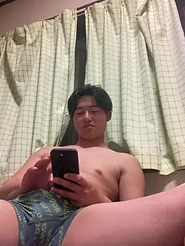 shoma2003 online show from 05-12-26, 10:54