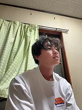 Snapshot of shoma2003 chatting on 10-11-25, 02:18 shoma2003 online show from 10-11-25, 02:18