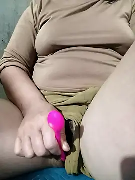 Snapshot of Mona8386 chatting on 01-18-26, 10:40 Mona8386 online show from 01-18-26, 10:40