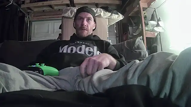 Snapshot of Tiggitytomociti chatting on 02-20-26, 06:37 Tiggitytomociti online show from 02-20-26, 06:37