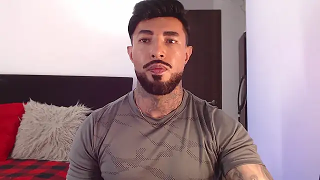Snapshot of andrea_de_lucaa chatting on 06-22-26, 02:39 andrea de lucaa online show from 06-22-26, 02:39