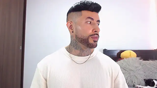 andrea de lucaa online show from 02-18-26, 03:04