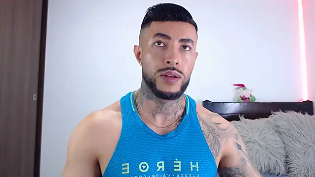 andrea de lucaa online show from 12-14-25, 04:29