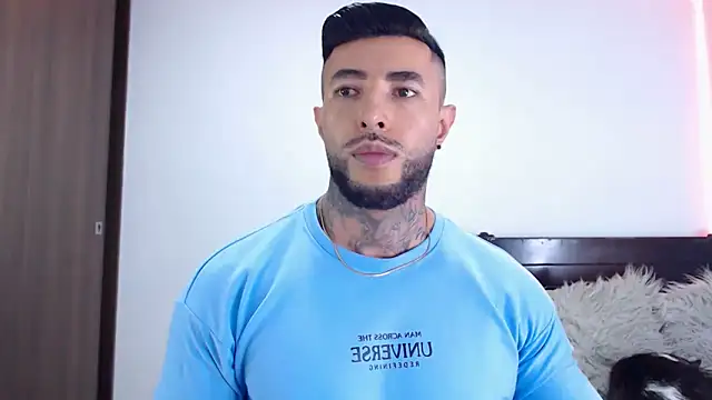 andrea de lucaa online show from 12-20-25, 02:36