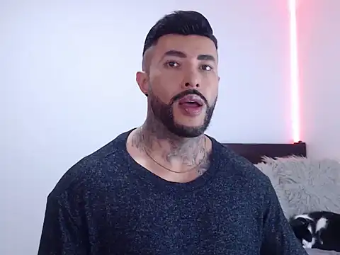 andrea de lucaa online show from 11-06-25, 02:48