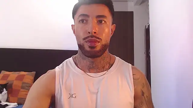 Snapshot of andrea_de_lucaa chatting on 07-16-26, 04:09 andrea de lucaa online show from 07-16-26, 04:09