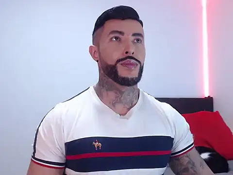 andrea de lucaa online show from 11-11-25, 04:18