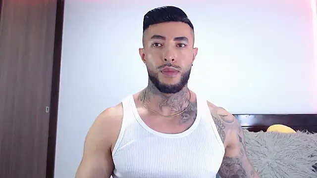 andrea de lucaa online show from 12-19-25, 01:42