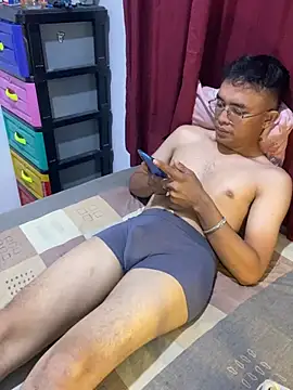 Snapshot of rand1101 chatting on 03-03-26, 07:10 rand1101 online show from 03-03-26, 07:10