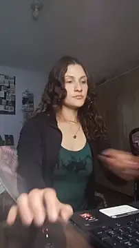 lindasyt online show from 02-27-26, 02:34