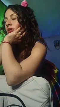 lindasyt online show from 10-31-25, 03:19