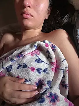RAKEL37 online show from 04-18-26, 01:46