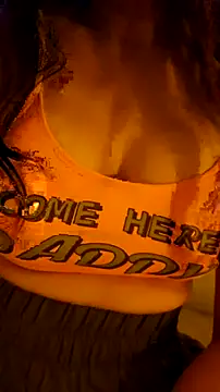 Snapshot of LeemaBean chatting on 10-01-25, 06:01 LeemaBean online show from 10-01-25, 06:01