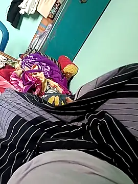 Snapshot of maddy3108 chatting on 09-15-25, 05:52 maddy3108 online show from 09-15-25, 05:52