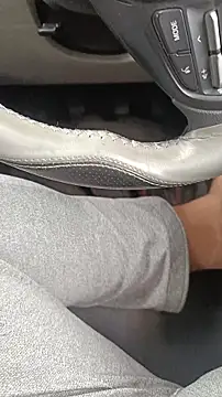 Snapshot of maddy3108 chatting on 10-27-25, 07:09 maddy3108 online show from 10-27-25, 07:09