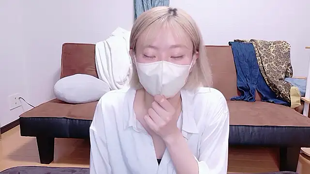 Nana  ch online show from 05-19-26, 12:01