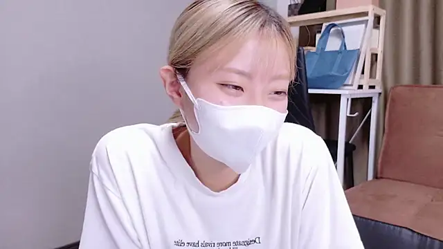 Snapshot of Nana__ch chatting on 10-07-25, 05:08 Nana  ch online show from 10-07-25, 05:08