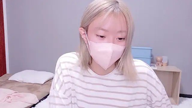 Nana  ch online show from 11-11-25, 04:40