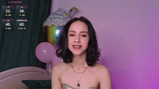 Snapshot of MiaSweetasHoney chatting on 10-17-25, 06:39 MiaSweetasHoney online show from 10-17-25, 06:39