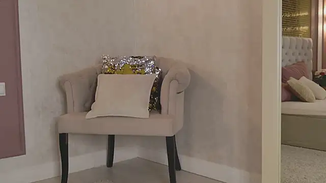 CaitlinSugar online show from 05-18-26, 04:29