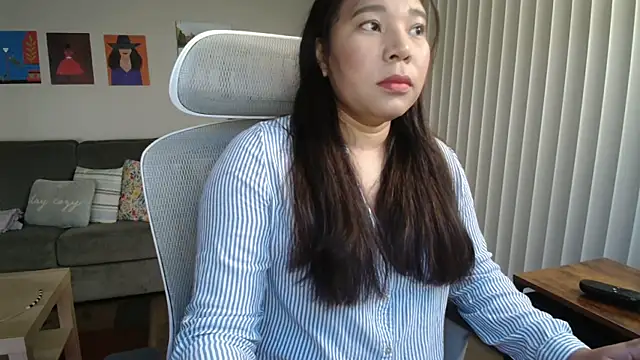 Snapshot of SHEILYN_ chatting on 06-23-26, 04:54 SHEILYN online show from 06-23-26, 04:54