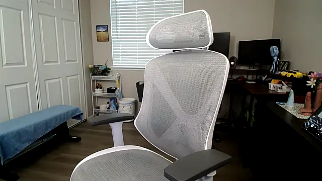 SHEILYN  online show from 04-14-26, 02:55