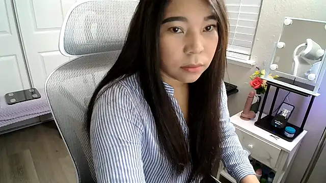 SHEILYN  online show from 01-13-26, 03:43