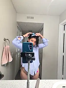 SHEILYN  online show from 03-20-26, 11:06