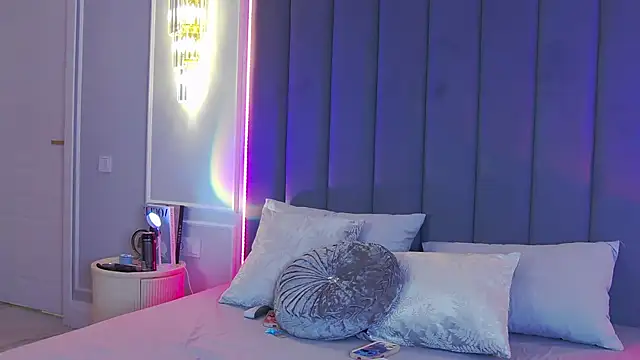 VioletAsh online show from 11-09-25, 04:38