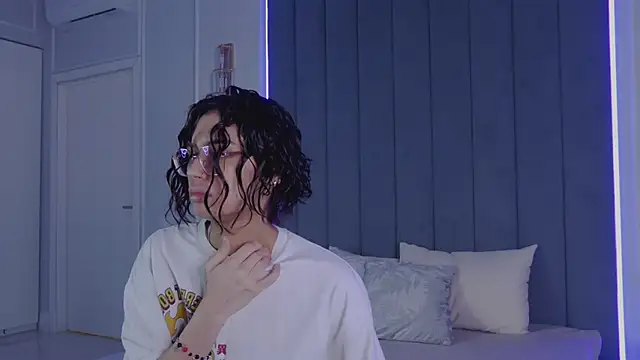 VioletAsh online show from 04-14-26, 04:28