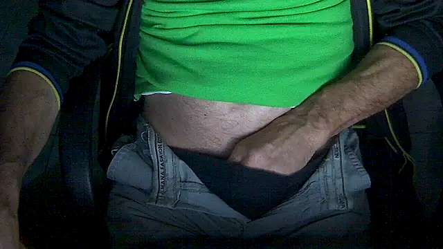 velikifant7 online show from 12-22-25, 05:51