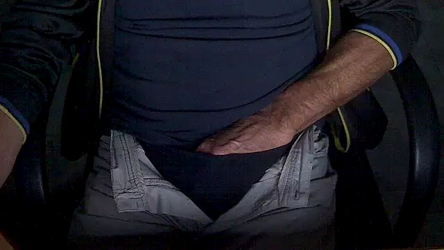 velikifant7 online show from 11-30-25, 05:41