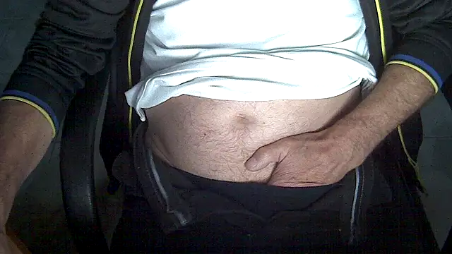 Snapshot of velikifant7 chatting on 03-26-26, 05:17 velikifant7 online show from 03-26-26, 05:17