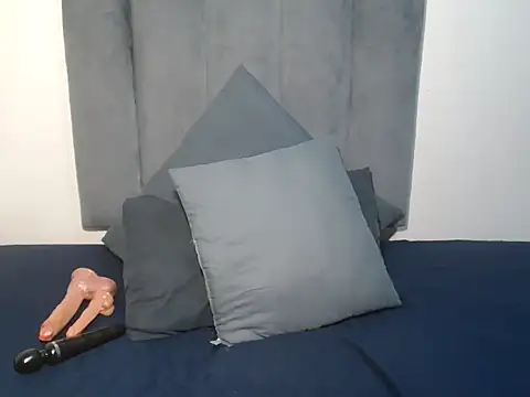 GorillaGripCunt77 online show from 11-29-25, 12:22