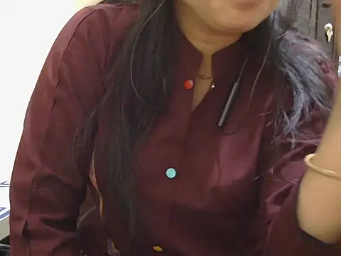 Snapshot of fairy_queen07 chatting on 01-10-26, 10:27 fairy queen07 online show from 01-10-26, 10:27