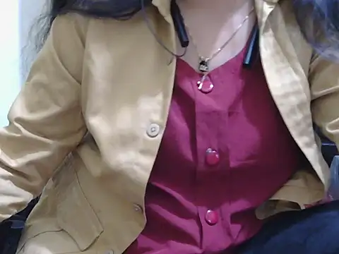 Snapshot of fairy_queen07 chatting on 11-18-25, 06:00 fairy queen07 online show from 11-18-25, 06:00