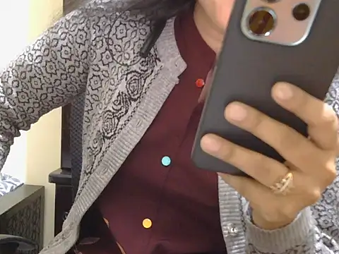 Snapshot of fairy_queen07 chatting on 12-23-25, 01:49 fairy queen07 online show from 12-23-25, 01:49