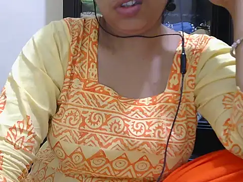 Snapshot of fairy_queen07 chatting on 09-15-25, 04:46 fairy queen07 online show from 09-15-25, 04:46