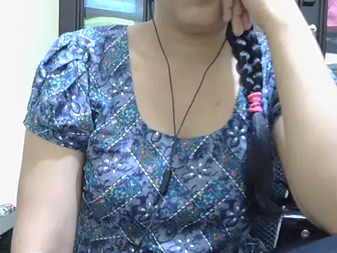 Snapshot of fairy_queen07 chatting on 09-21-25, 12:49 fairy queen07 online show from 09-21-25, 12:49