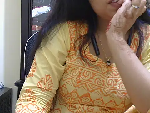 Snapshot of fairy_queen07 chatting on 11-05-25, 06:16 fairy queen07 online show from 11-05-25, 06:16