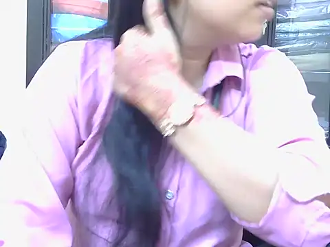 Snapshot of fairy_queen07 chatting on 11-17-25, 12:31 fairy queen07 online show from 11-17-25, 12:31